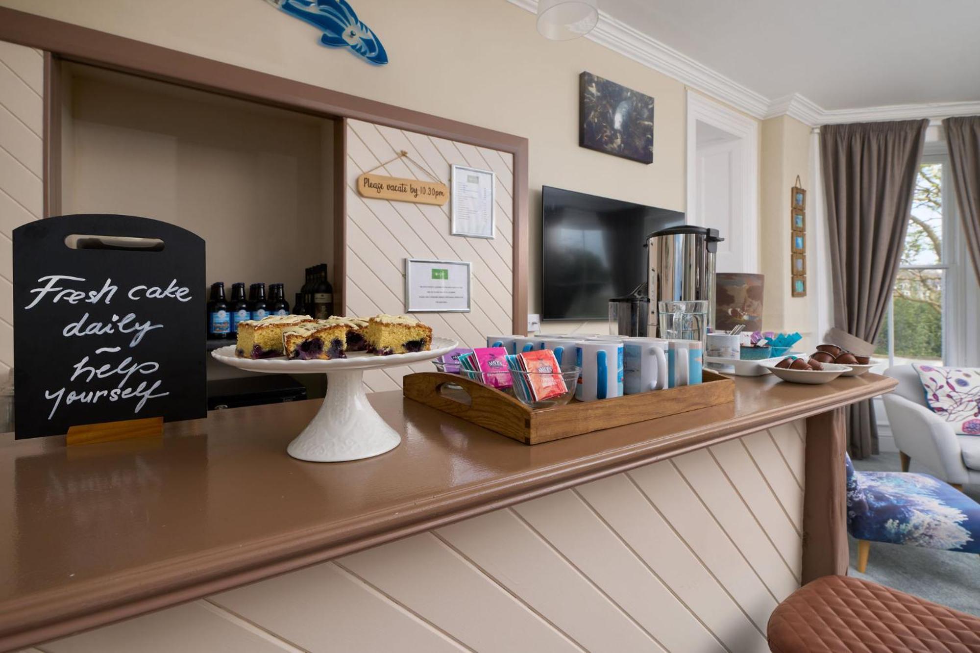 Epchris House Hotel Илфракомб Екстериор снимка
