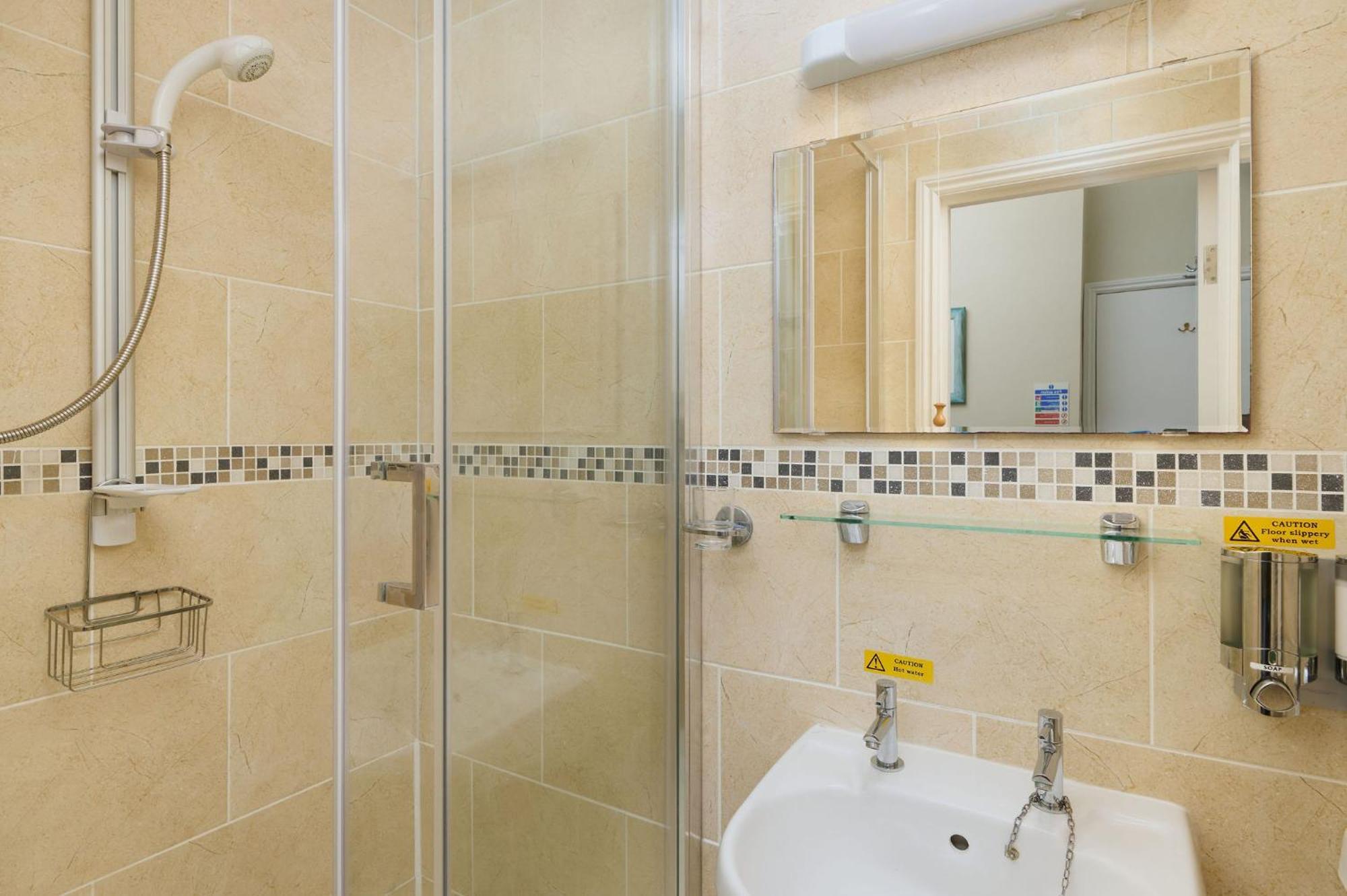 Epchris House Hotel Илфракомб Екстериор снимка