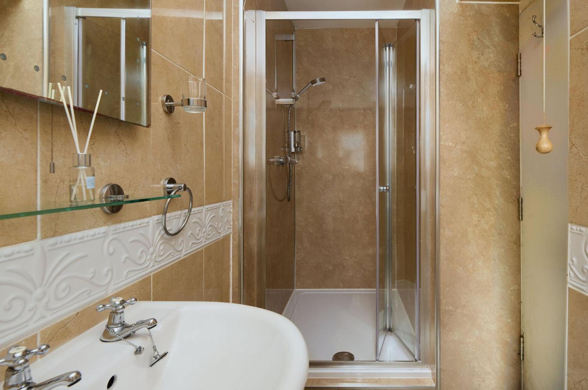 Epchris House Hotel Илфракомб Екстериор снимка
