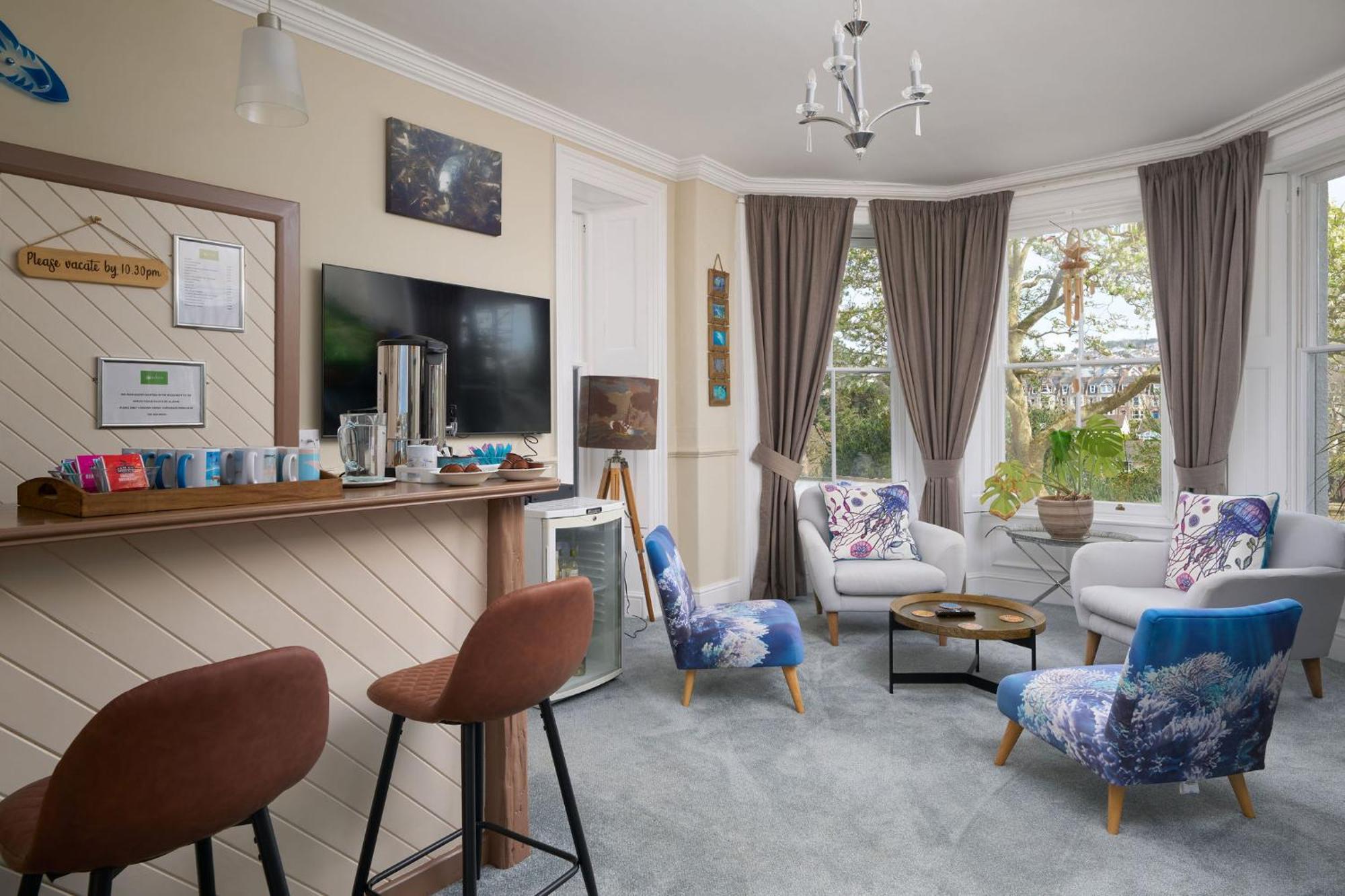 Epchris House Hotel Илфракомб Екстериор снимка
